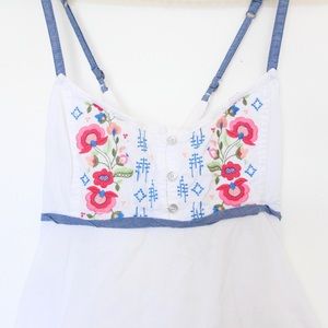 Floral Embroidered Tank Top
